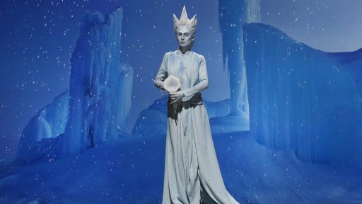 Niko and Cat's Ice Queen (image: SyFy)